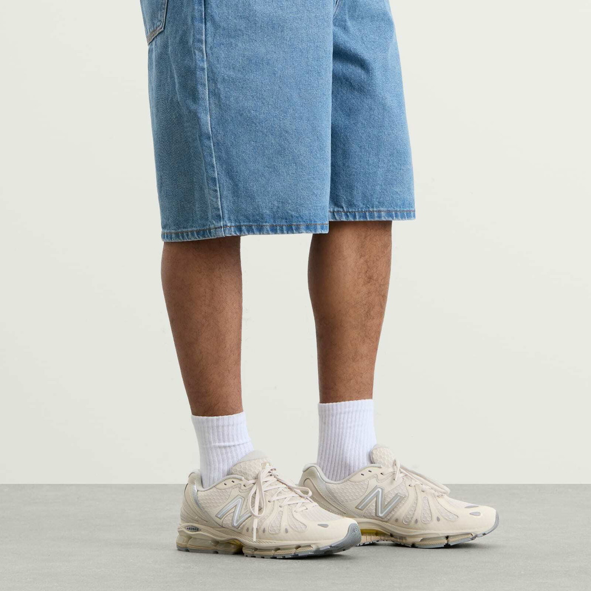 New Balance Abzorb 1890 Sneaker in Linen/Punch Yellow