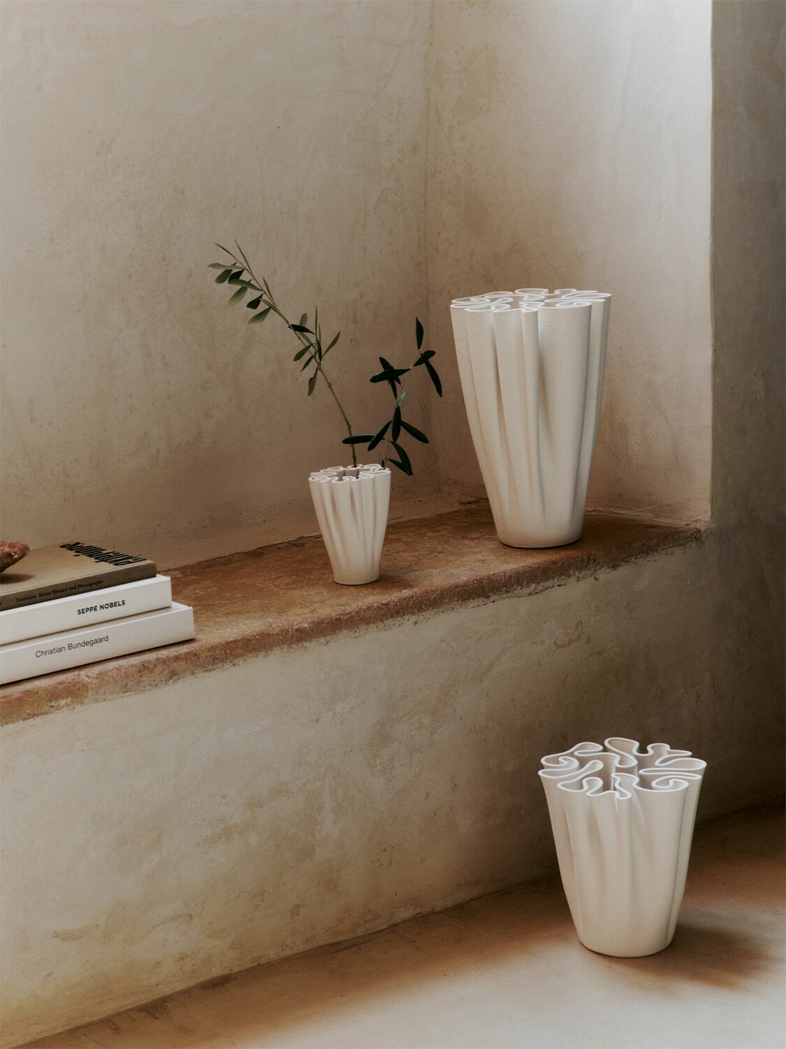 FERM LIVING Medium Dedali Vase