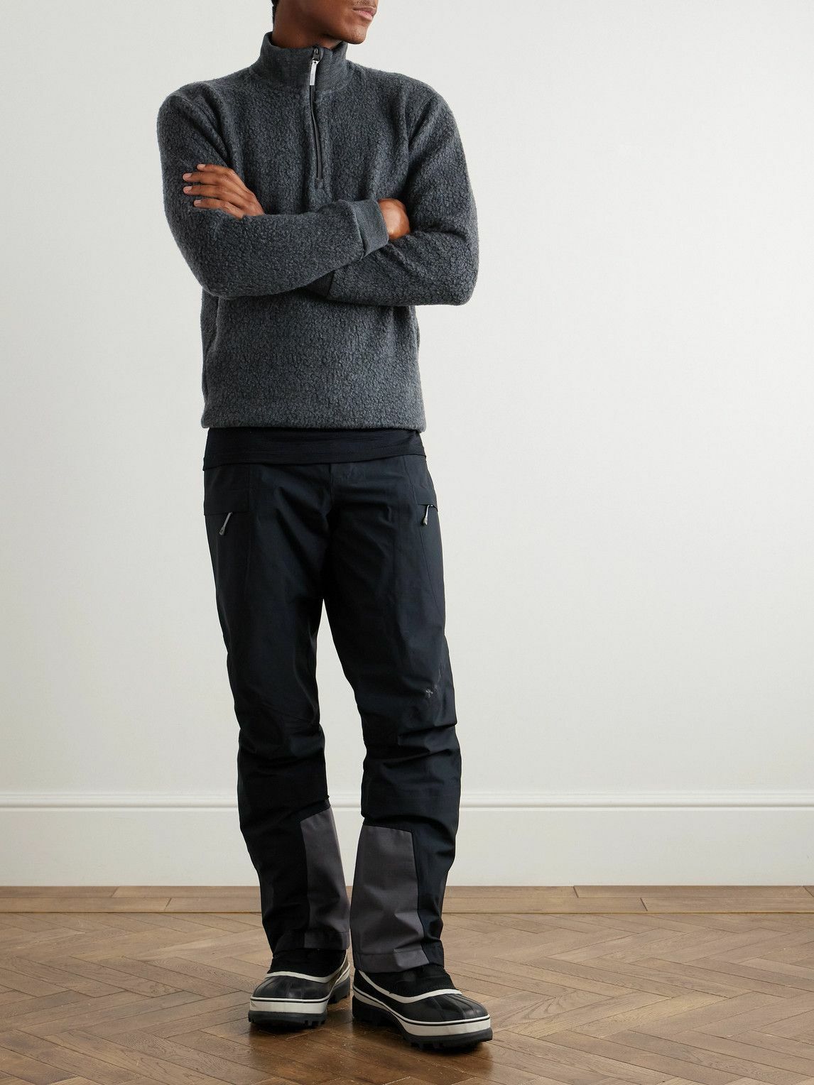 Houdini - Alto Woolly Treemerino™ Fleece Half-Zip Base Layer - Black