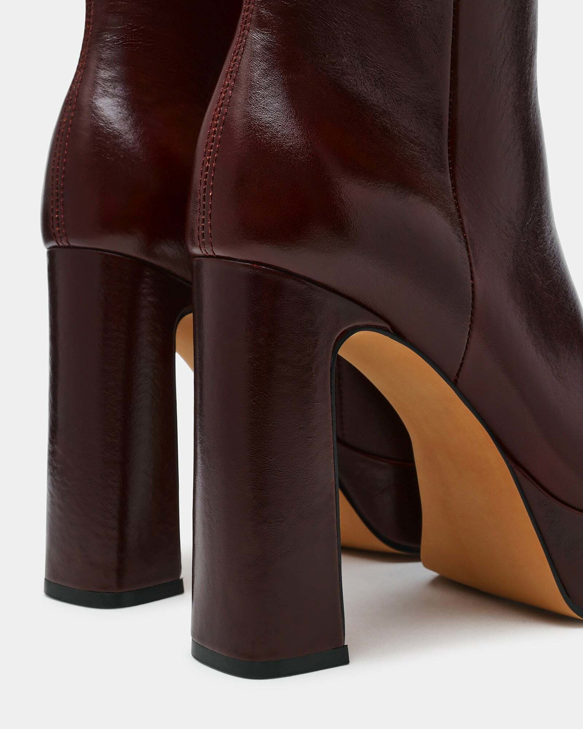 Steve Madden Lochlan Booties in Burgundy