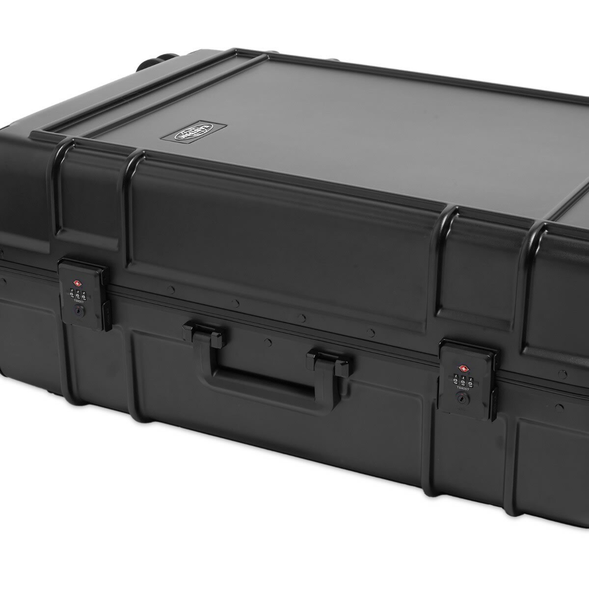 Eastpak Resist'r Luggage Case - Large in Black 