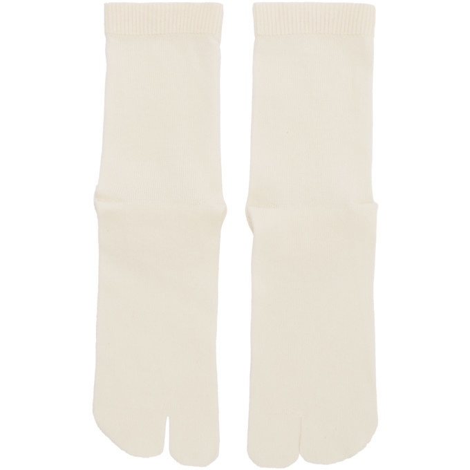 Photo: Maison Margiela Off-White Gauge 12 Jersey Socks