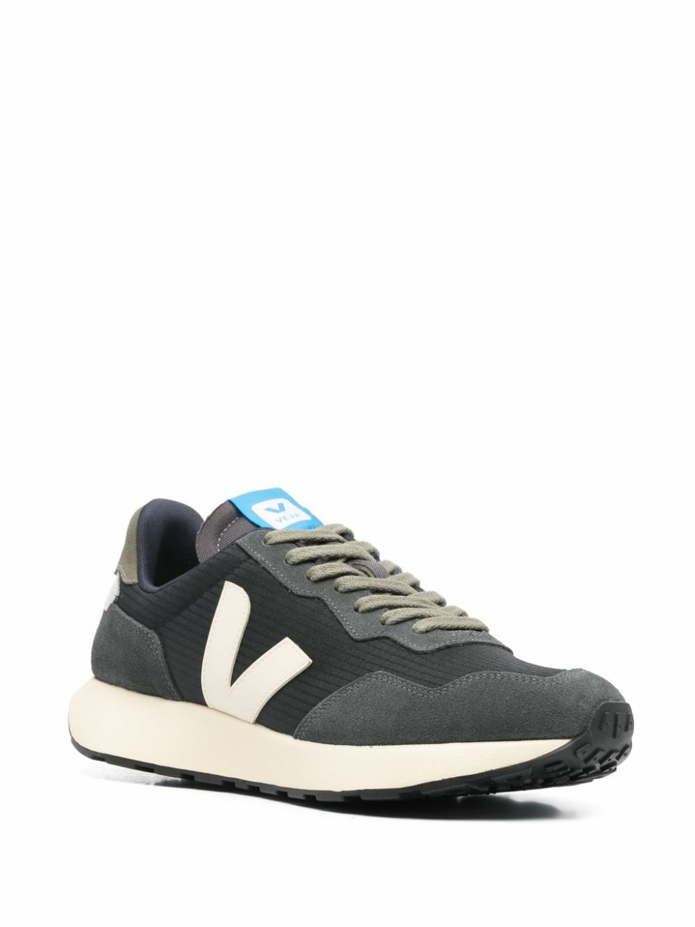 VEJA Paulistana Sneakers