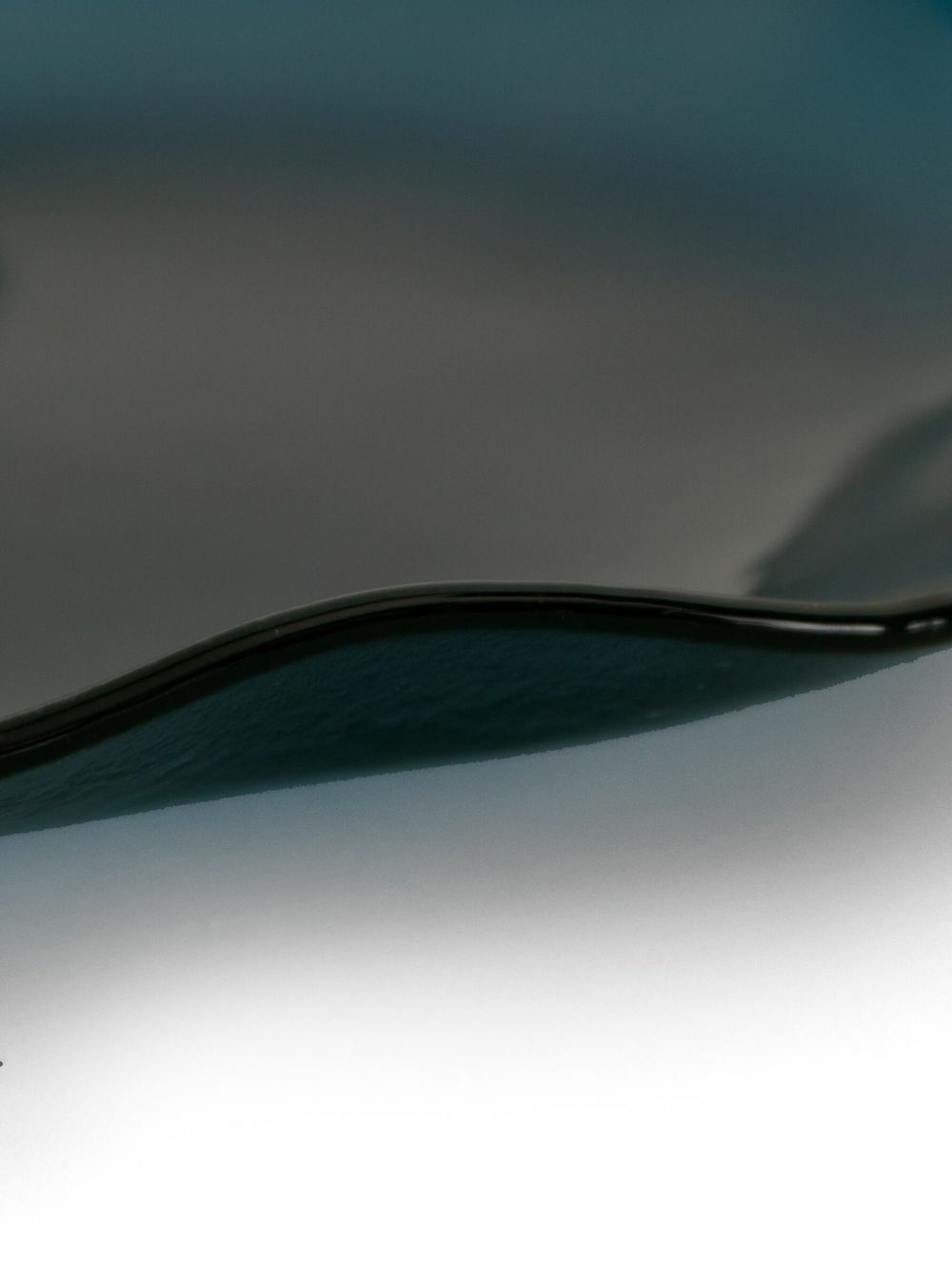 Sophie Lou Jacobsen Curved Edge Glass Plate (24cm)