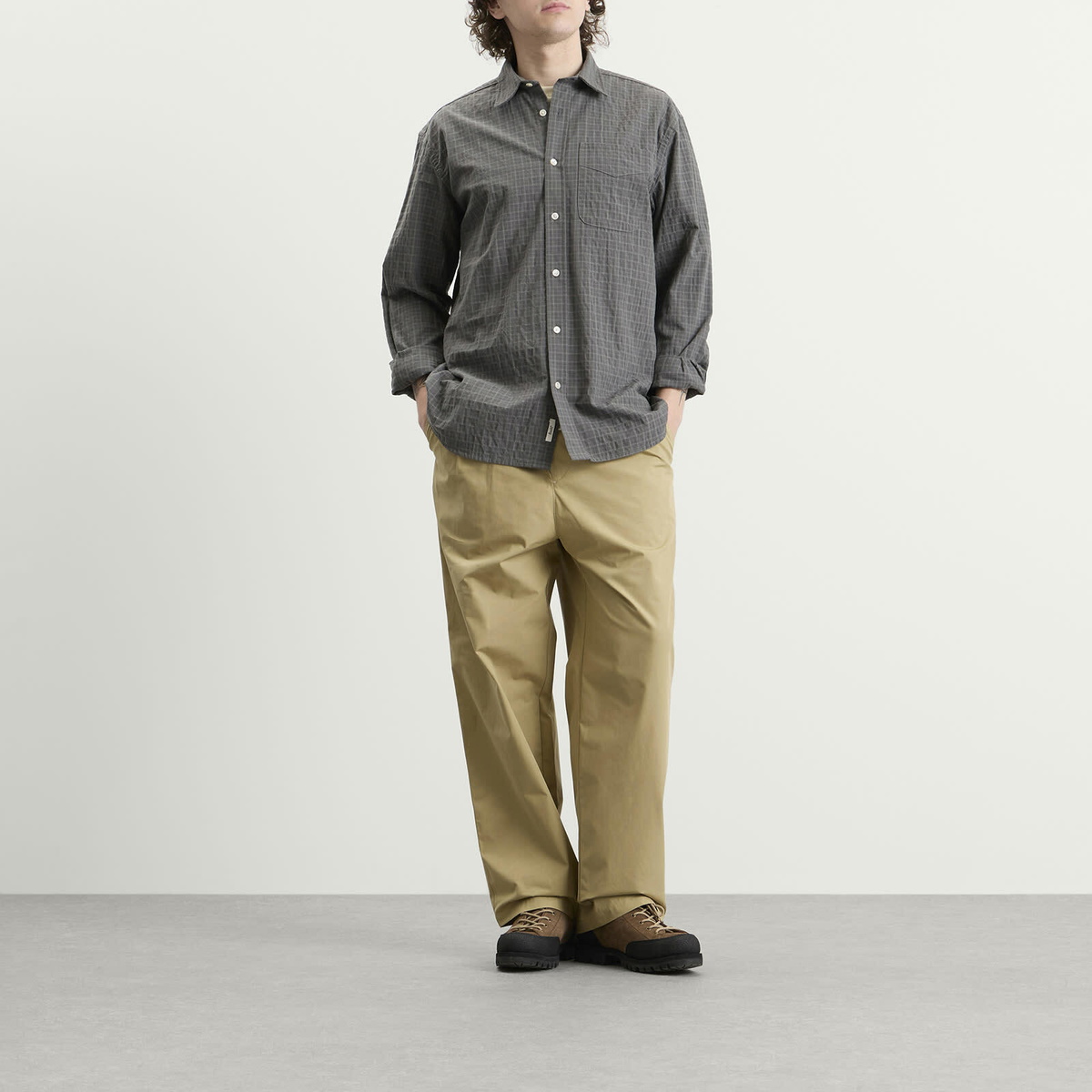 A.P.C. Men's Ricky Pantalon in Dark Beige