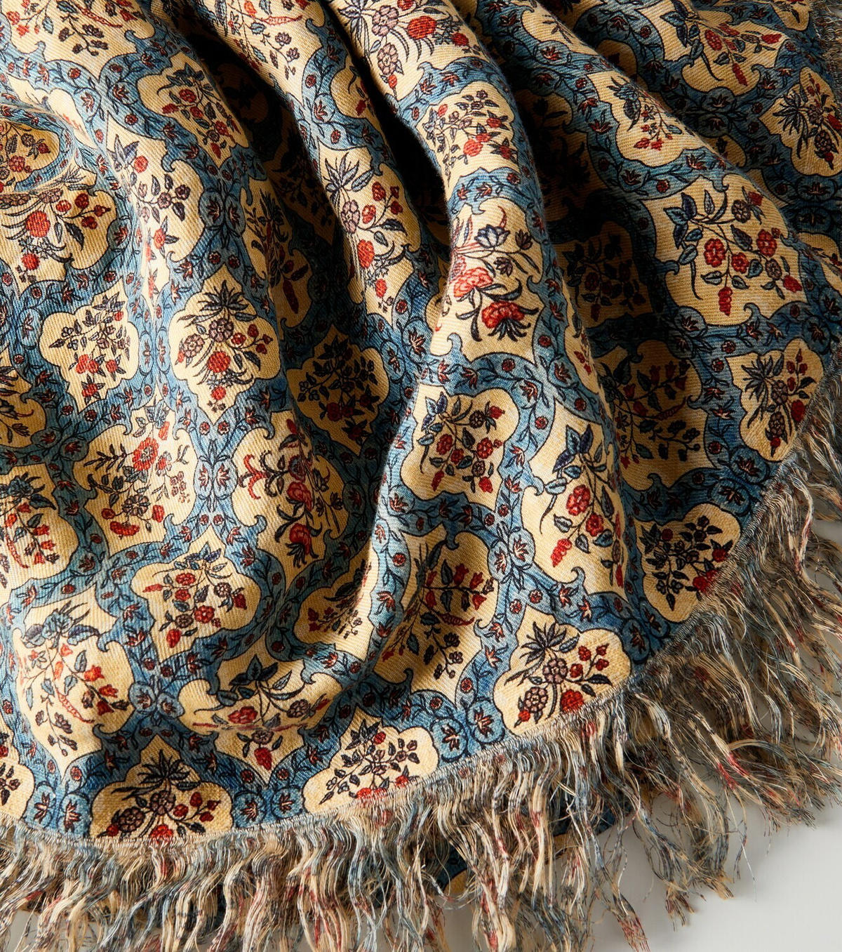 The House of Lyria Tormento floral linen tablecloth
