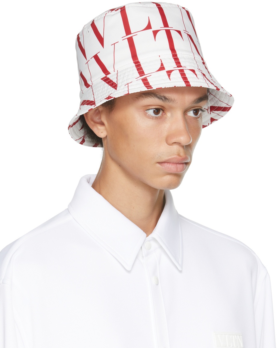 Valentino Garavani White & Red 'VLTN' Times Bucket Hat Valentino