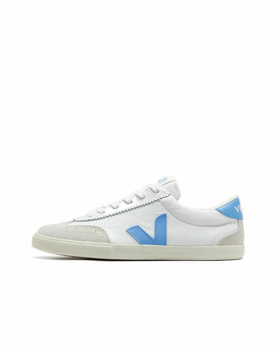 Photo: Veja Volley Canvas White - Womens - Lowtop