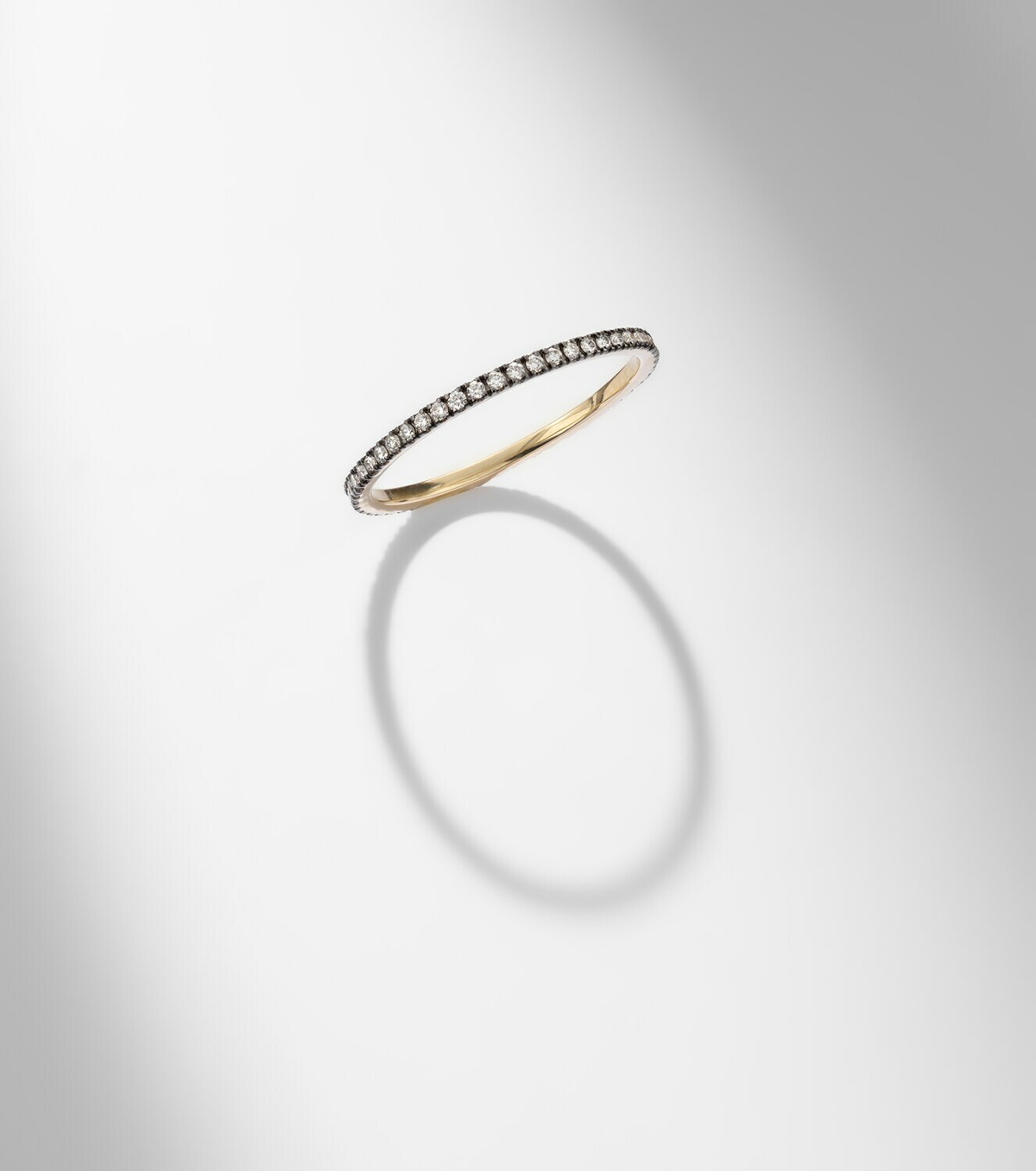 Stone and Strand Come Closer 14kt gold ring with diamonds