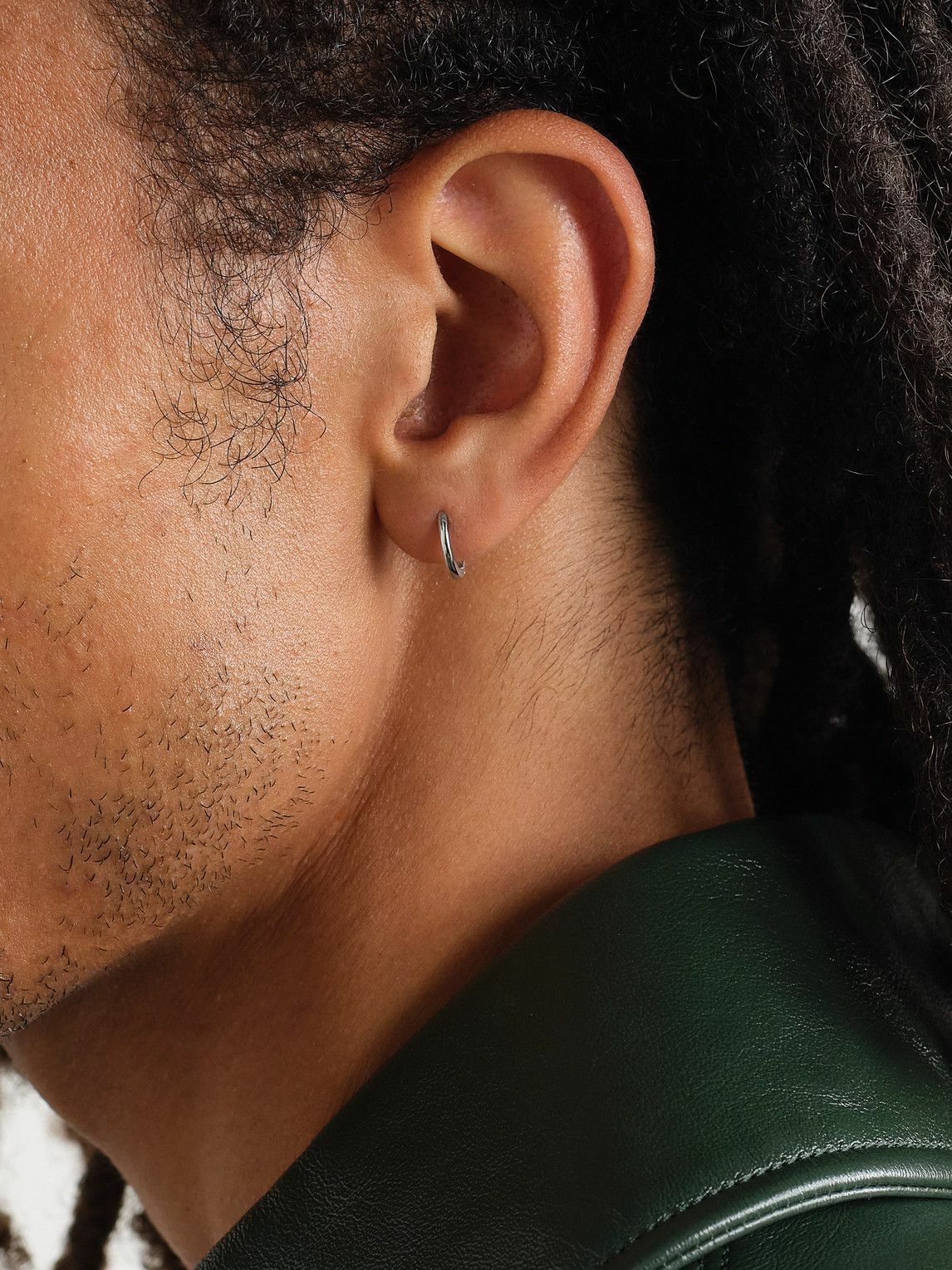 Mateo - White Gold Single Hoop Earring