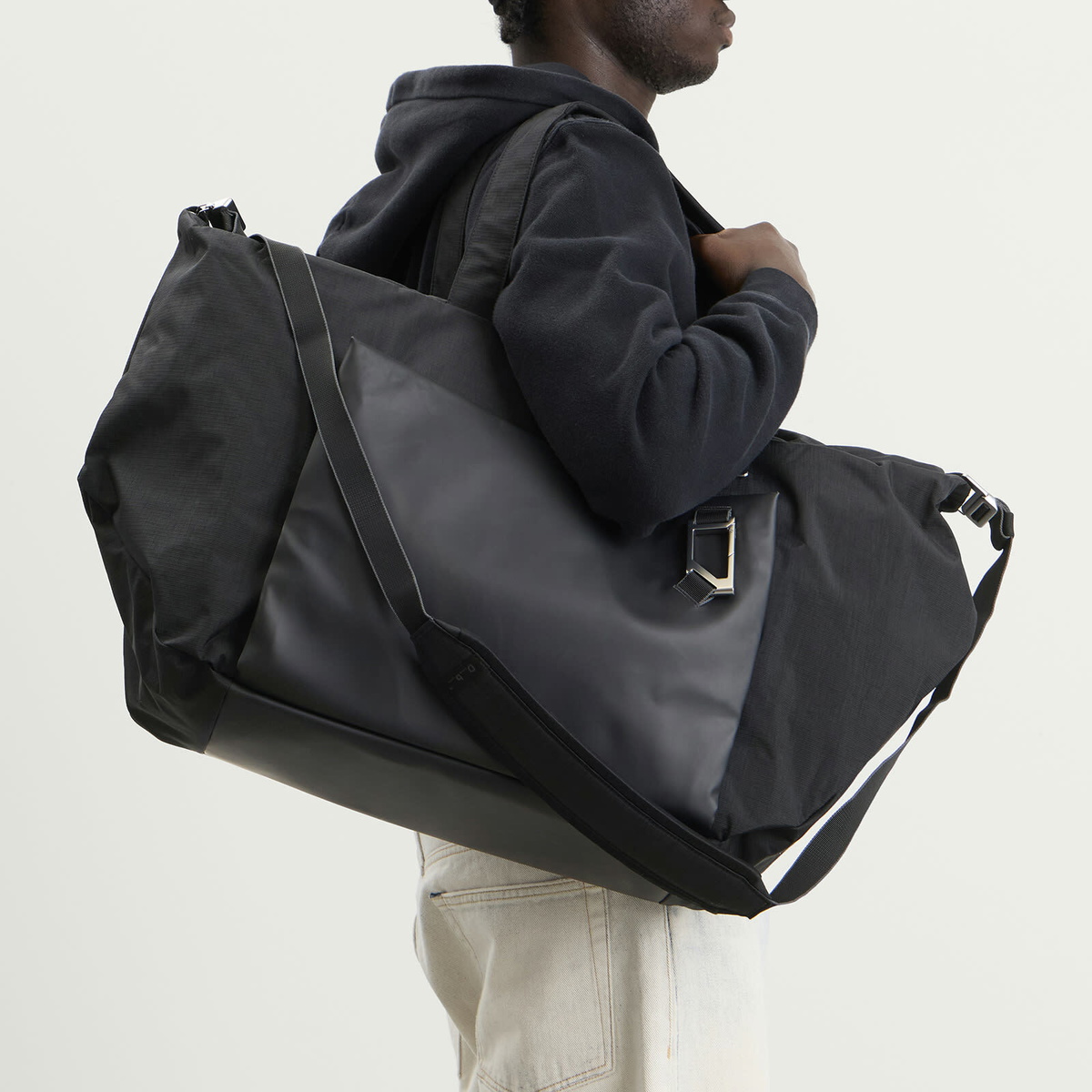 Db Journey Entour Weekender 40L in Black Out 