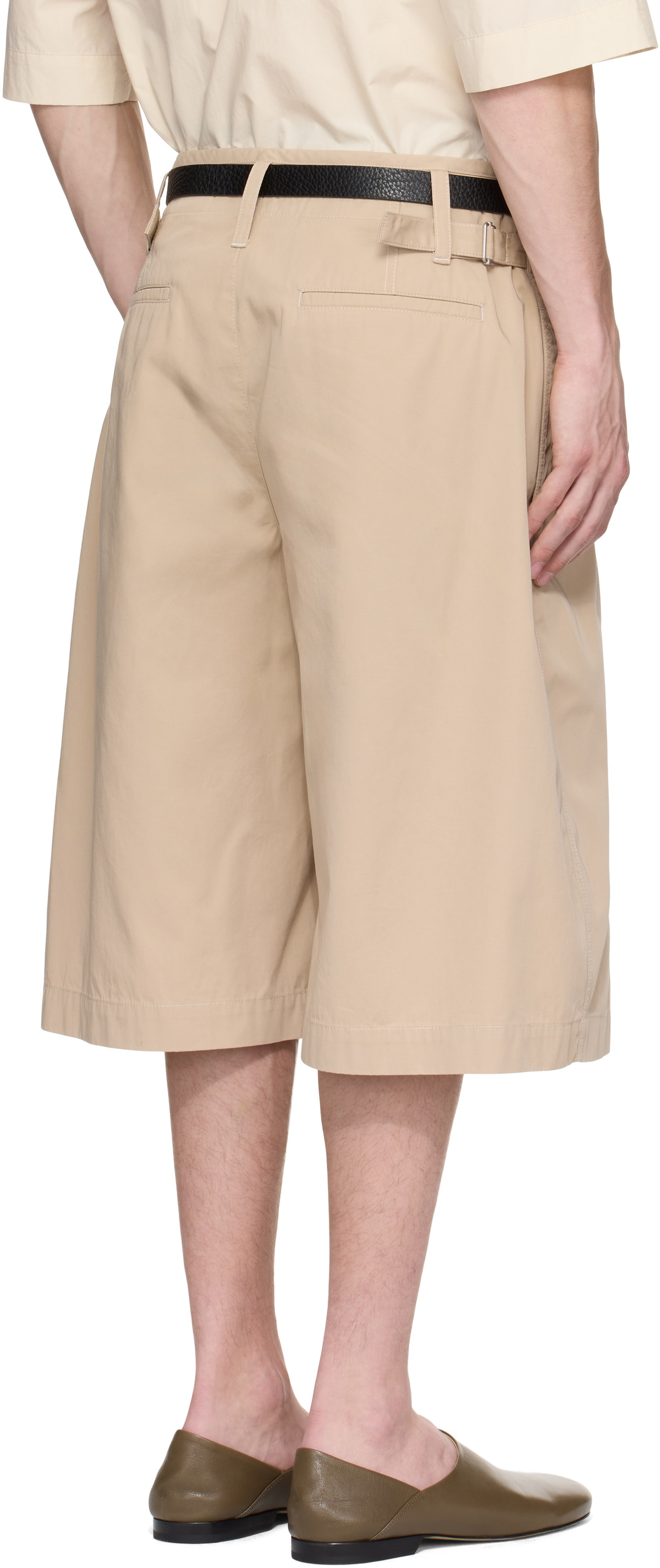 パンツ LEMAIRE Women Shorts  Burmudas PA1098 LF1253 001 Beige Belted Shorts — Dark Beige – La Garçonne