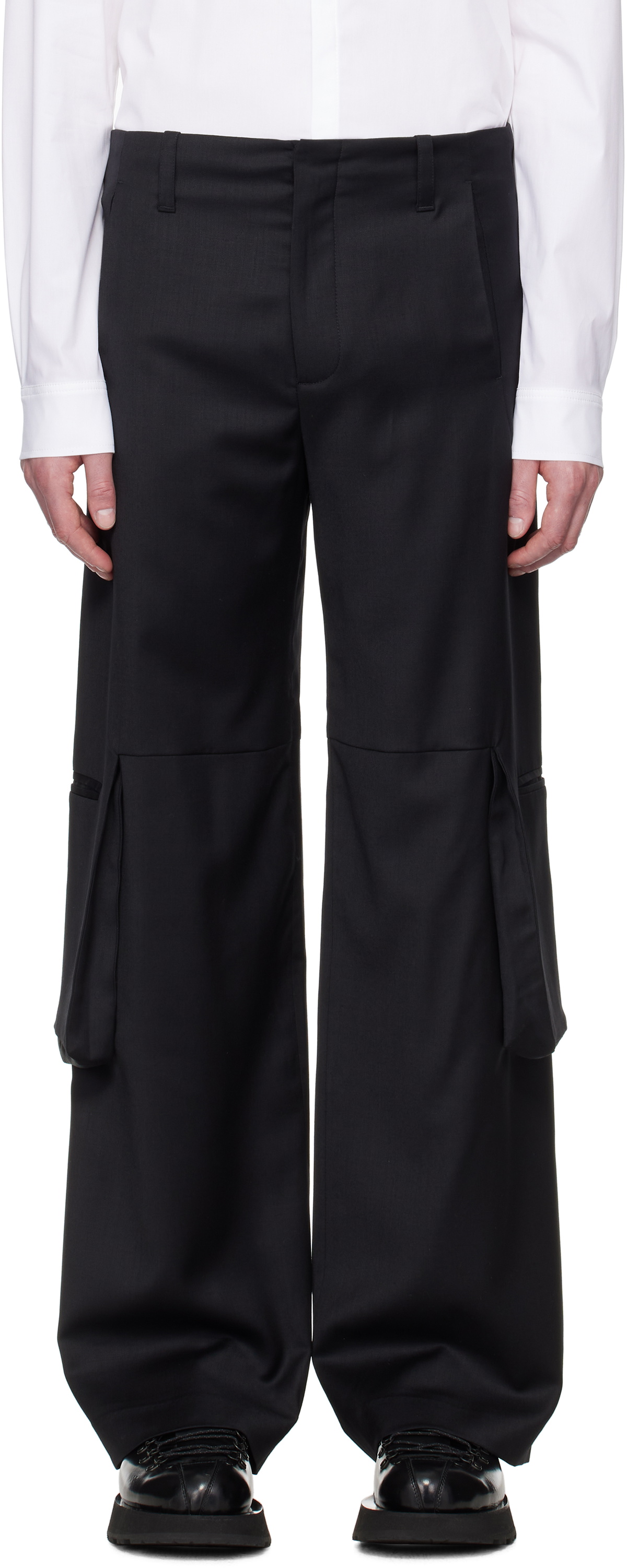 HELIOT EMIL Punctured カーゴパンツ HELIOT EMIL Black Punctured Cargo Pants Heliot Emil
