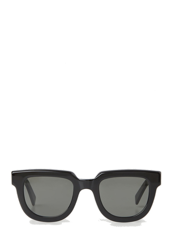 Photo: Serio Sunglasses in Black