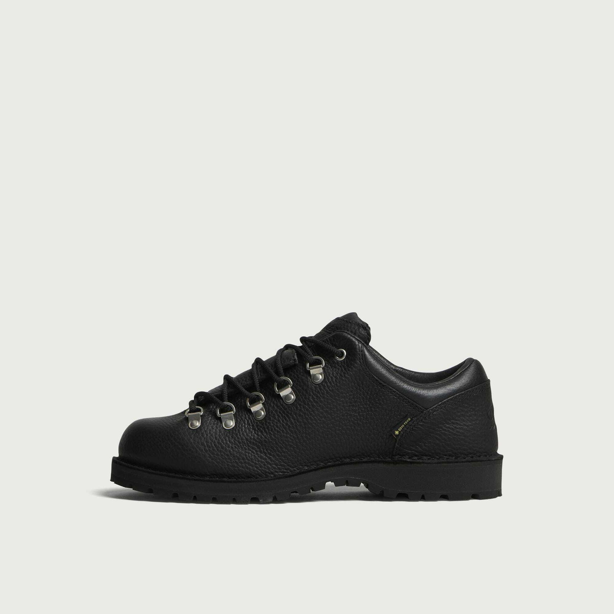 Danner Men's Trail Field ID Gore-Tex Low in Pebbled Black