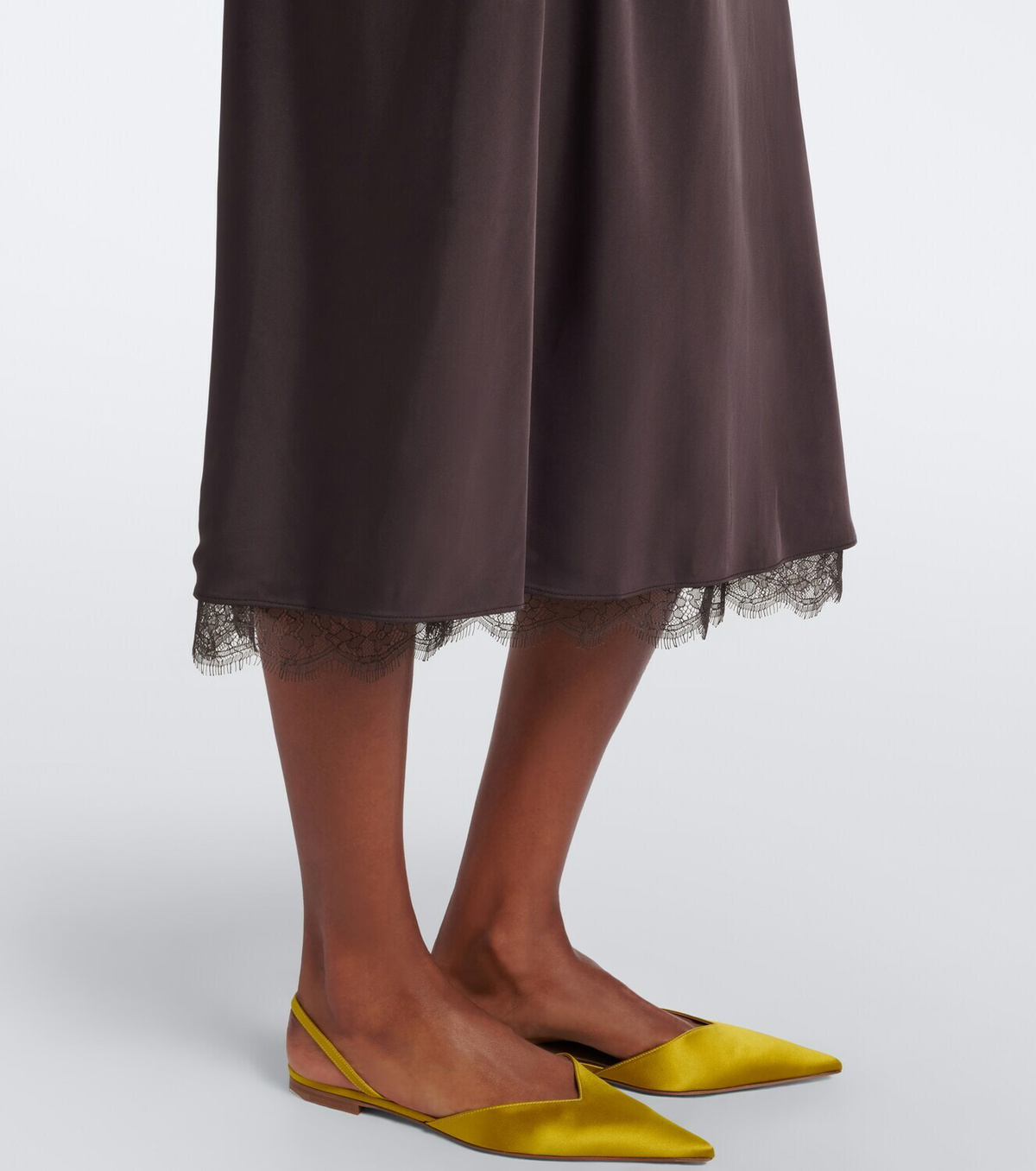 Vince Lace-trimmed satin midi skirt