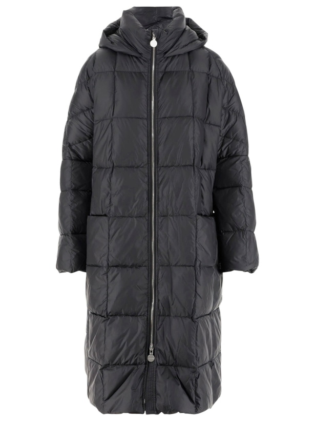 Photo: IENKI IENKI Pyramid Leon Long Down Jacket