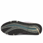 New Balance 991v2 Sneaker in Purple