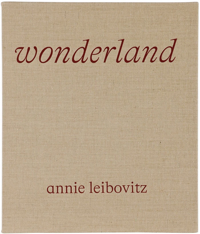 Photo: Phaidon Annie Leibovitz: Wonderland – Luxury Edition