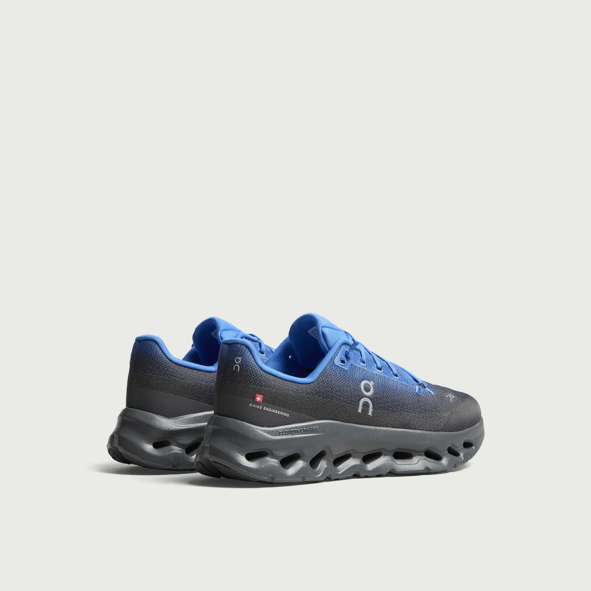 ON Men's Cloudtilt Sneaker in Eclipse/Jay
