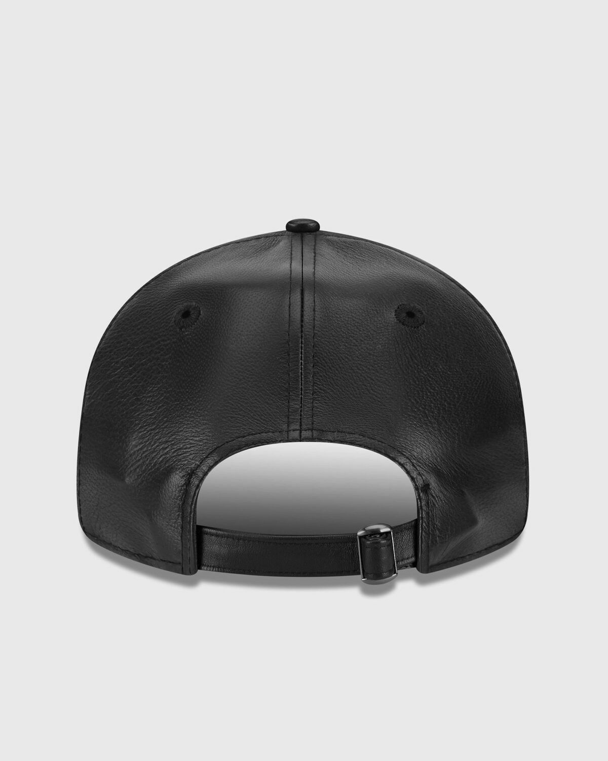 New Era GENUINE LEATHER 22196 CHICAGO BULLS Black Mens Cap