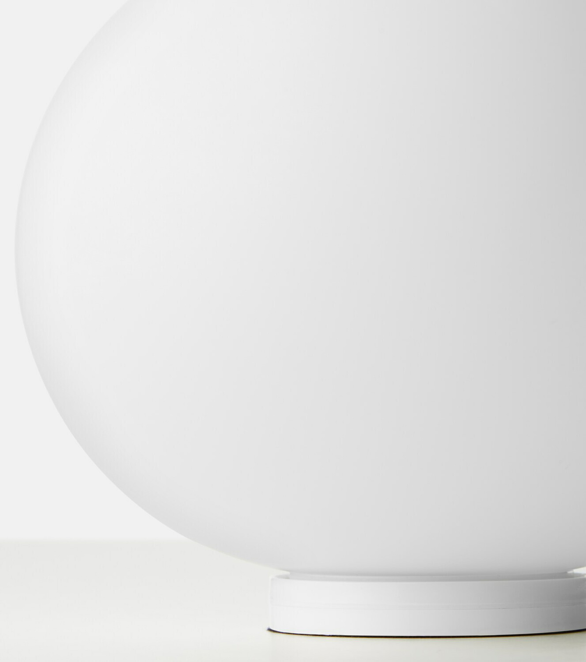 Flos Glo-Ball Basic 1 table lamp by Jasper Morrison (EU plug)