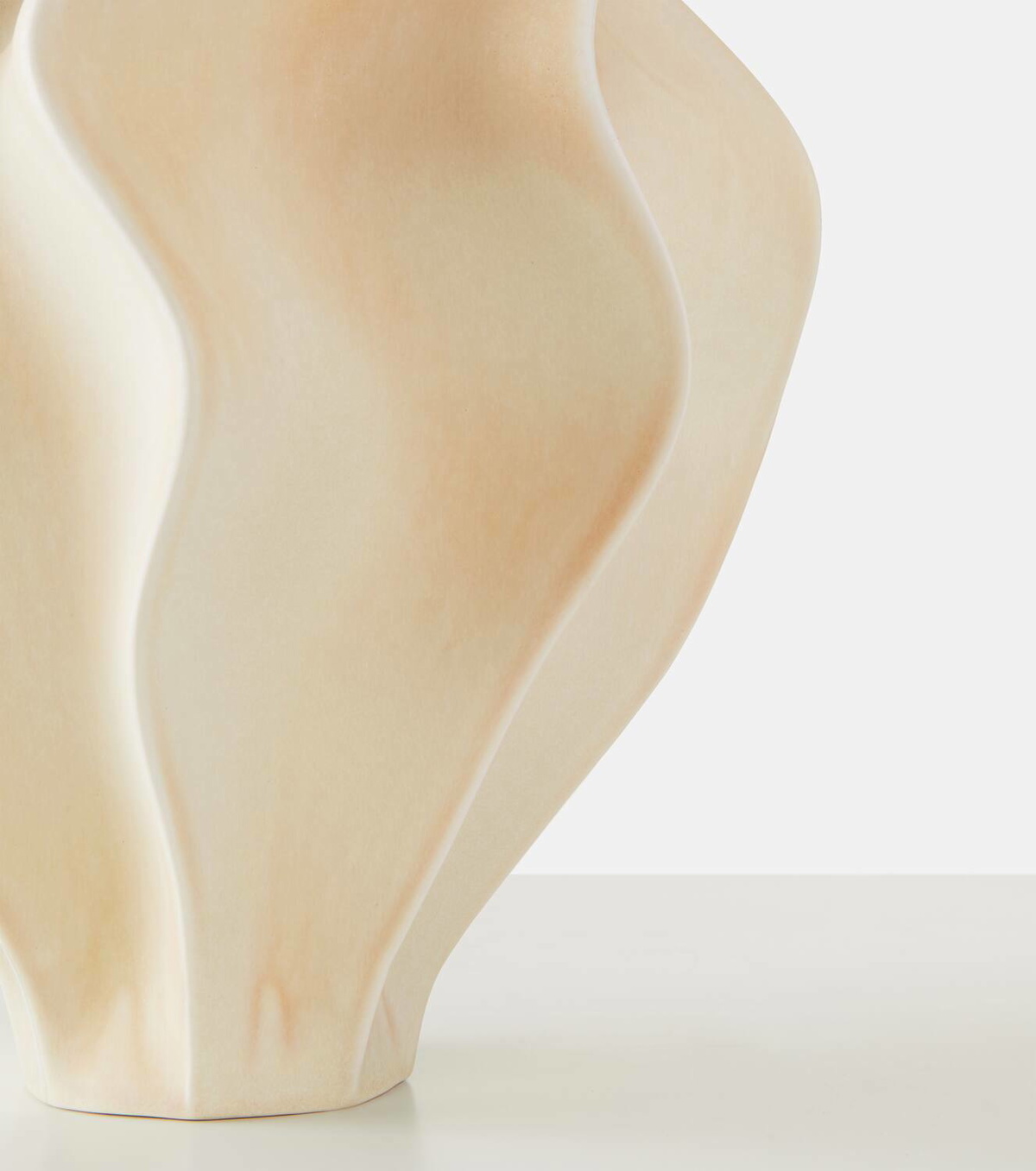 L'Objet Douro porcelain vase