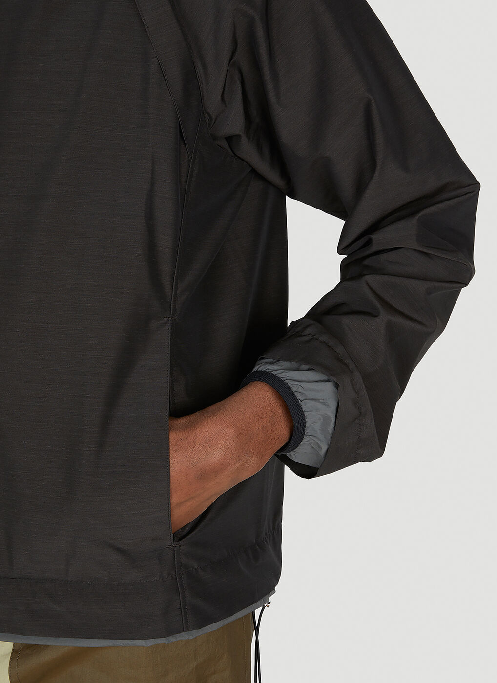 Feingur Anorak Jacket in Black Arnar Mar Jonsson