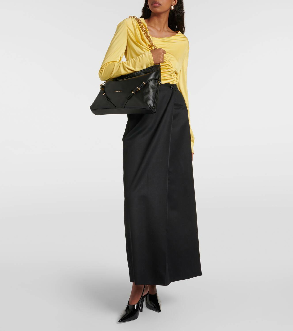 Givenchy Voyou Chain Medium leather shoulder bag Givenchy Givenchy Voyou Chain Medium leather shoulder bag Givenchy