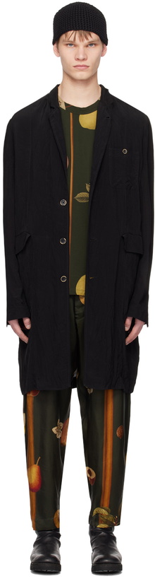 Photo: UMA WANG Black Giovanni Coat