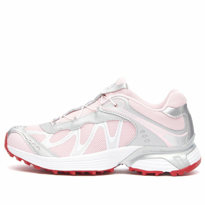 Photo: Salomon x Sandy Liang XT-Whisper in Silver