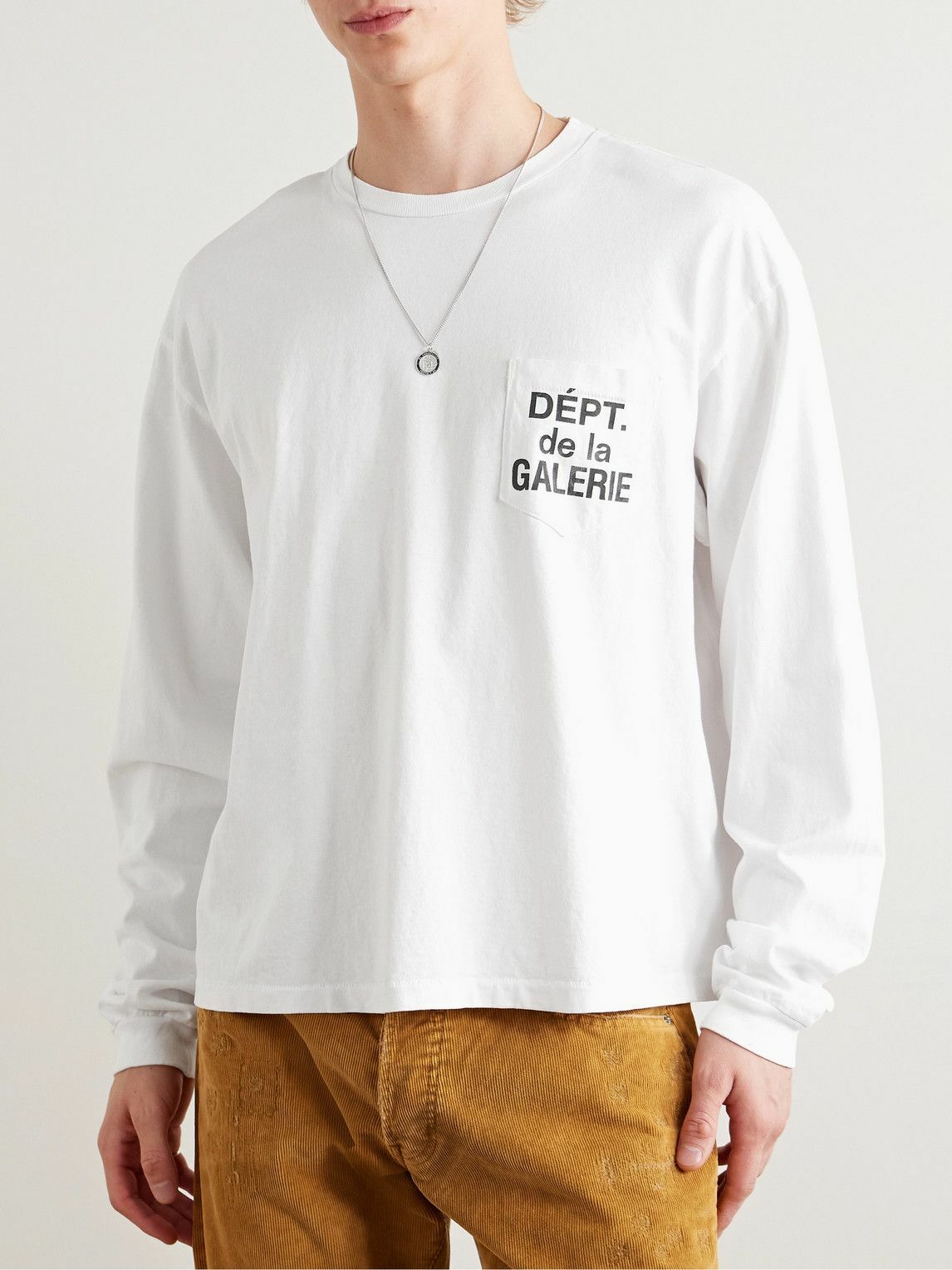 【関税/送料込】GALLERY DEPT. ホワイトコットンTシャツ GALLERY DEPT. logo-print Cotton T-shirt | White | FARFETCH