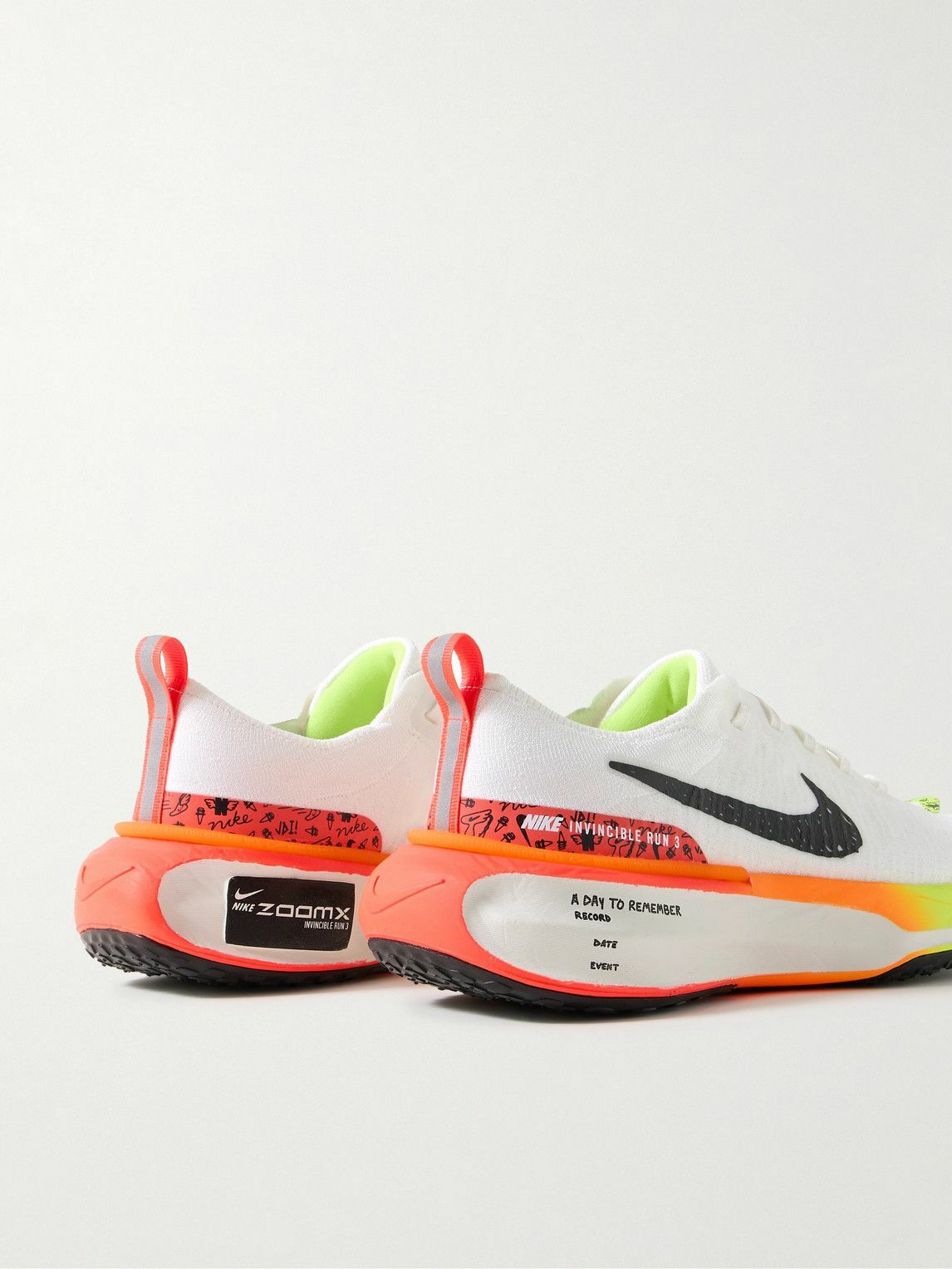 Nike Running - ZoomX Invincible 3 Flyknit Running Sneakers - White