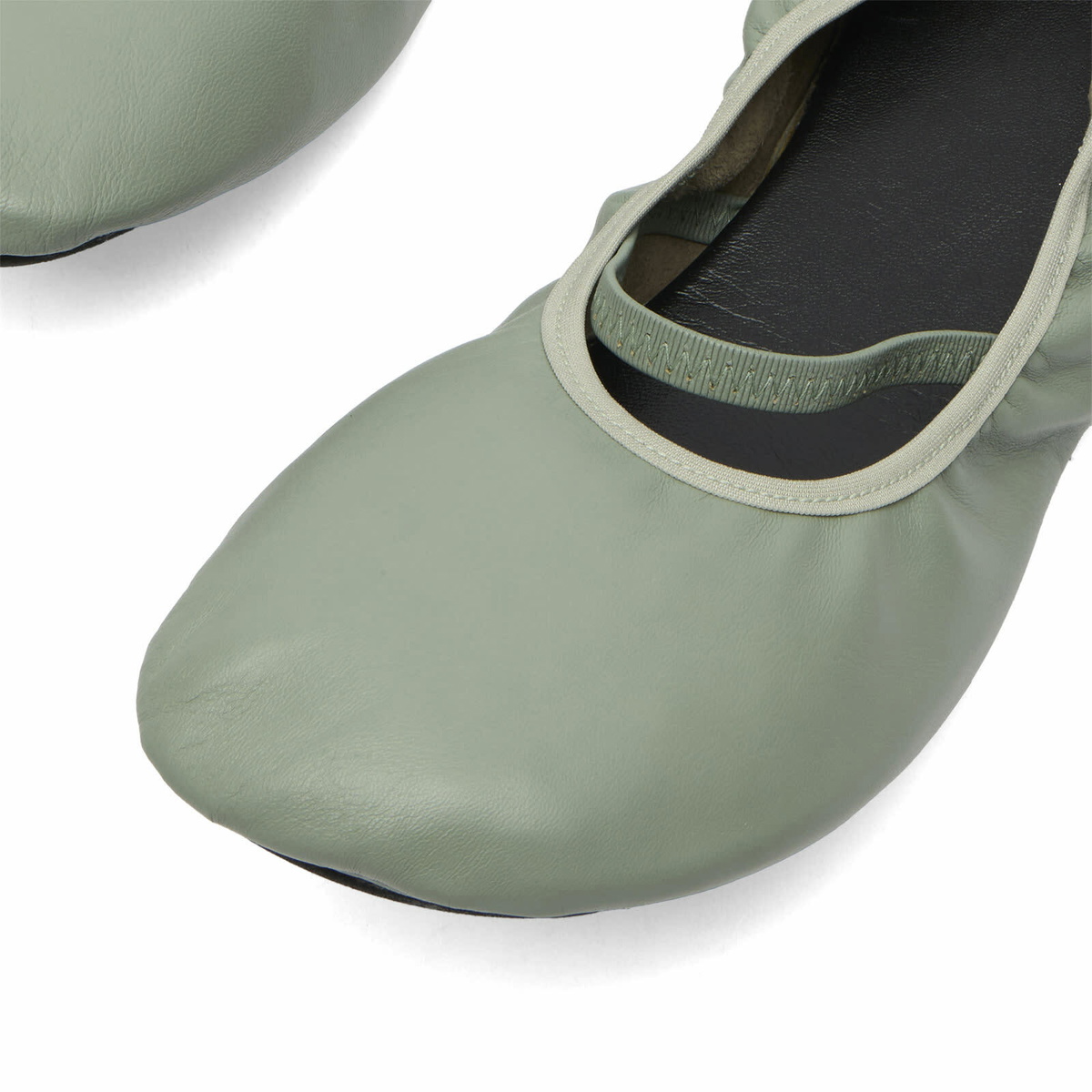 ALOHAS Women's Naira Leather Ballet Flats in Green