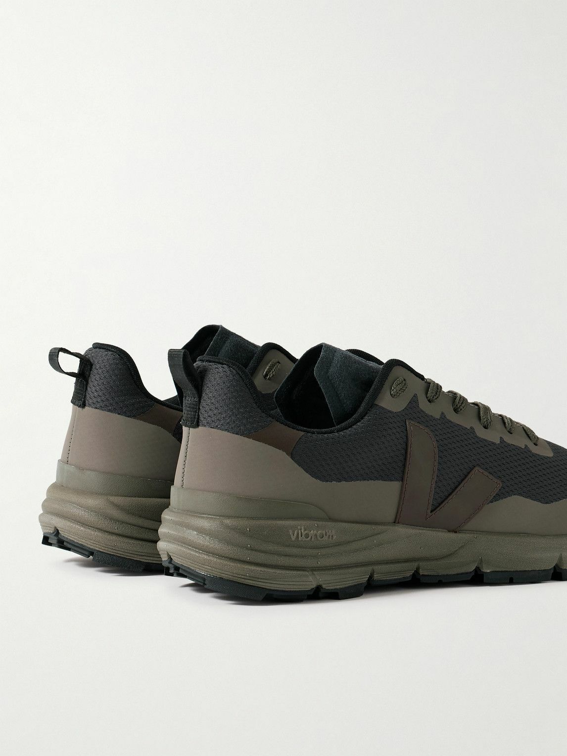 Veja - Dekkan Rubber-Trimmed Alveomesh Sneakers - Gray VEJA