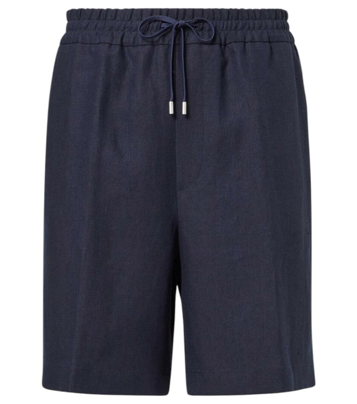 Photo: Lardini Linen shorts