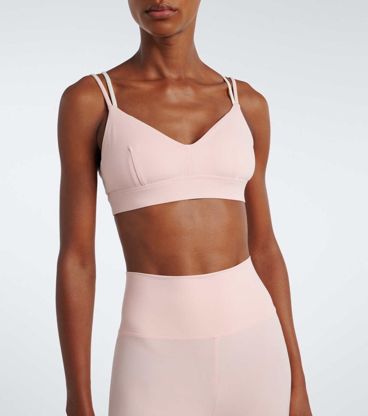 Norba Strappy sports bra