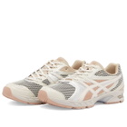 Asics Gel-Ds Trainer 14 in Lake Grey/Mineral Beige