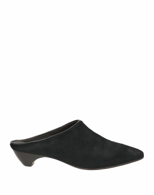 Photo: Le Monde Beryl Womens Mules & Clogs in Black