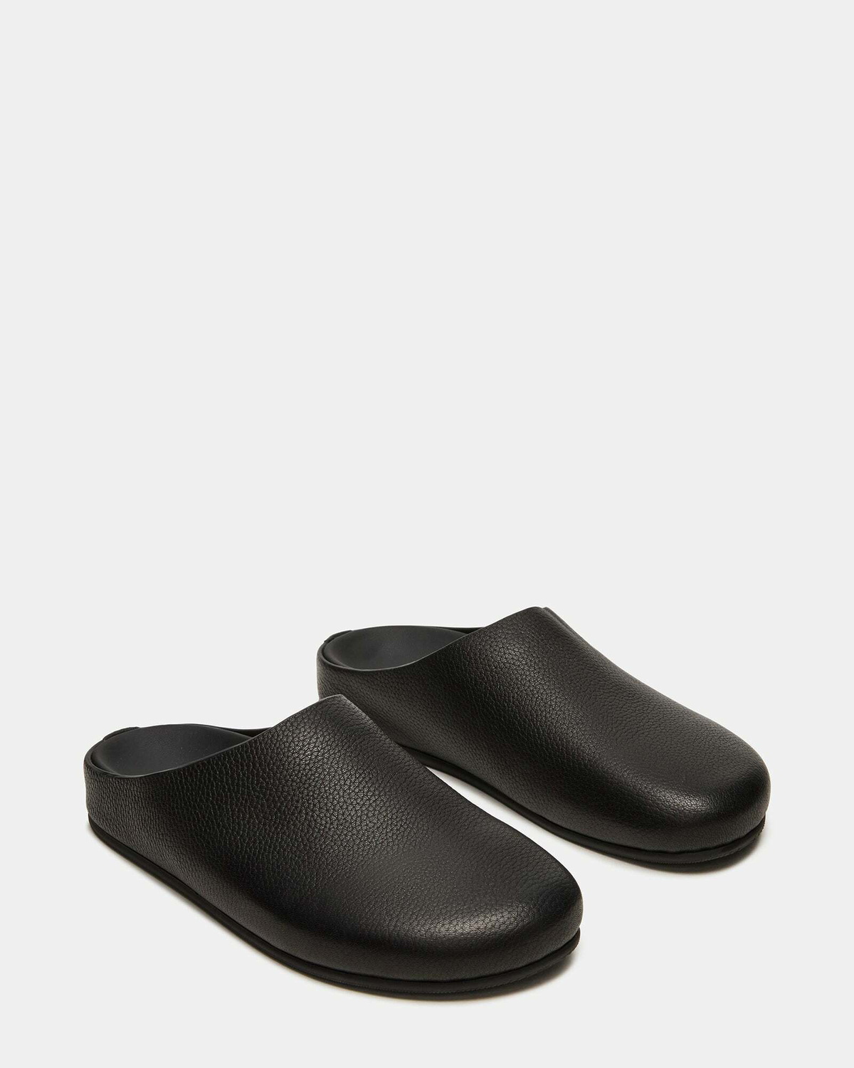 Steve Madden Fern Flats in Black