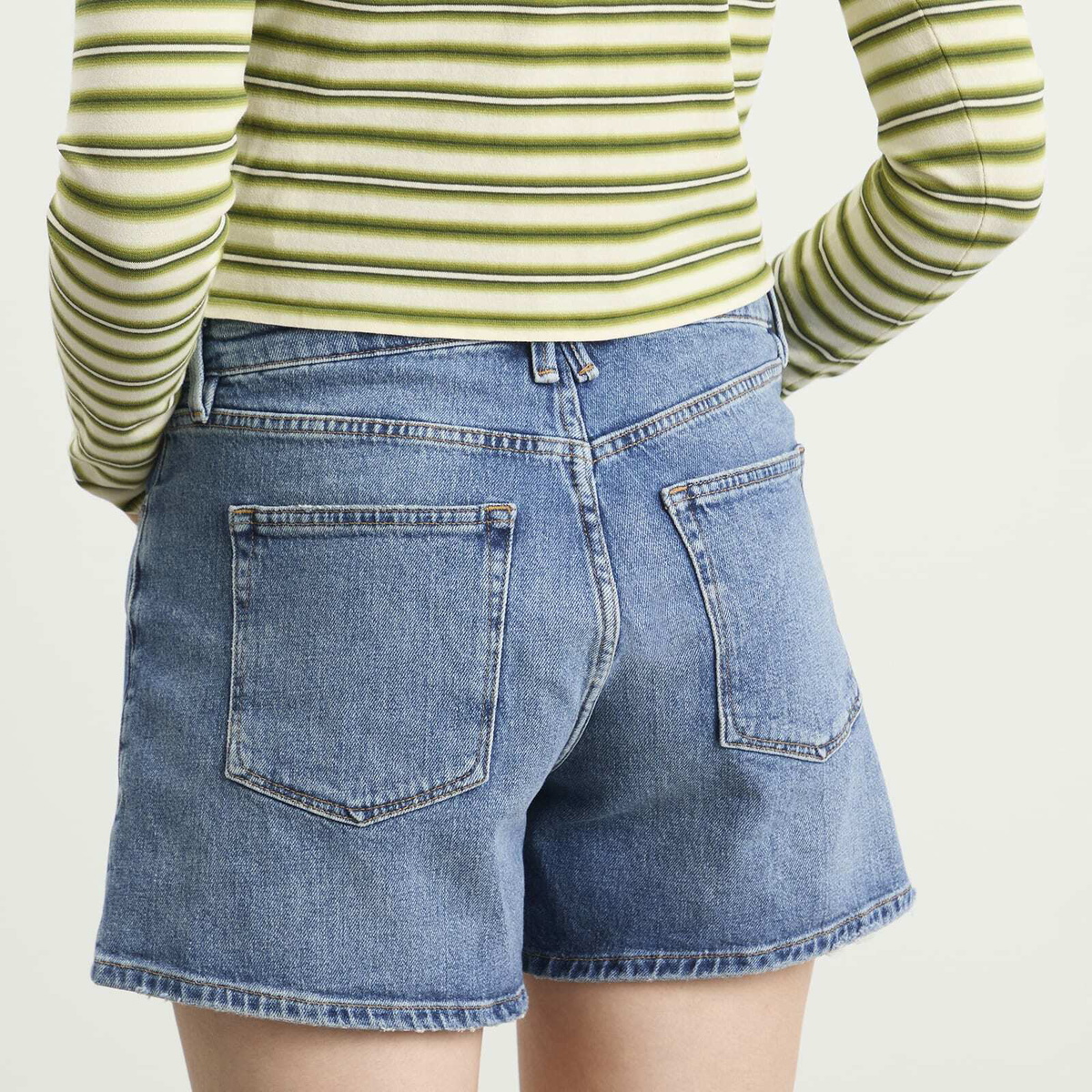 Good American Women's Good Everyday Shorts in Indigo