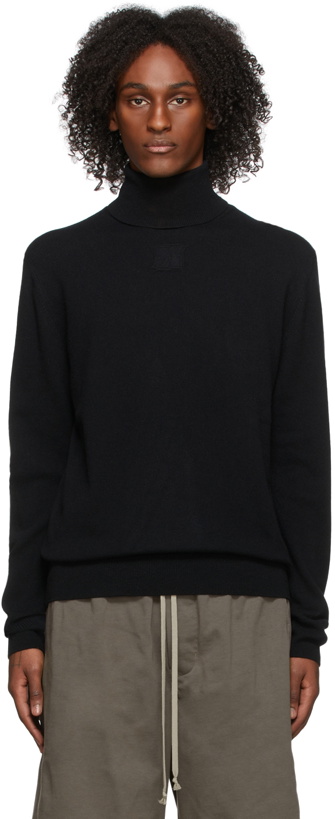 Photo: We11done Black Cashmere Embossed Logo Turtleneck