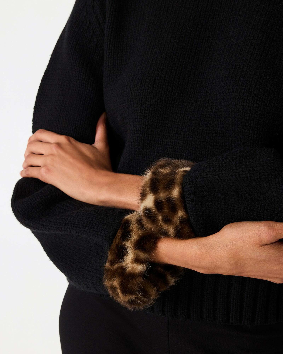 Steve Madden Orion Sweater in Black