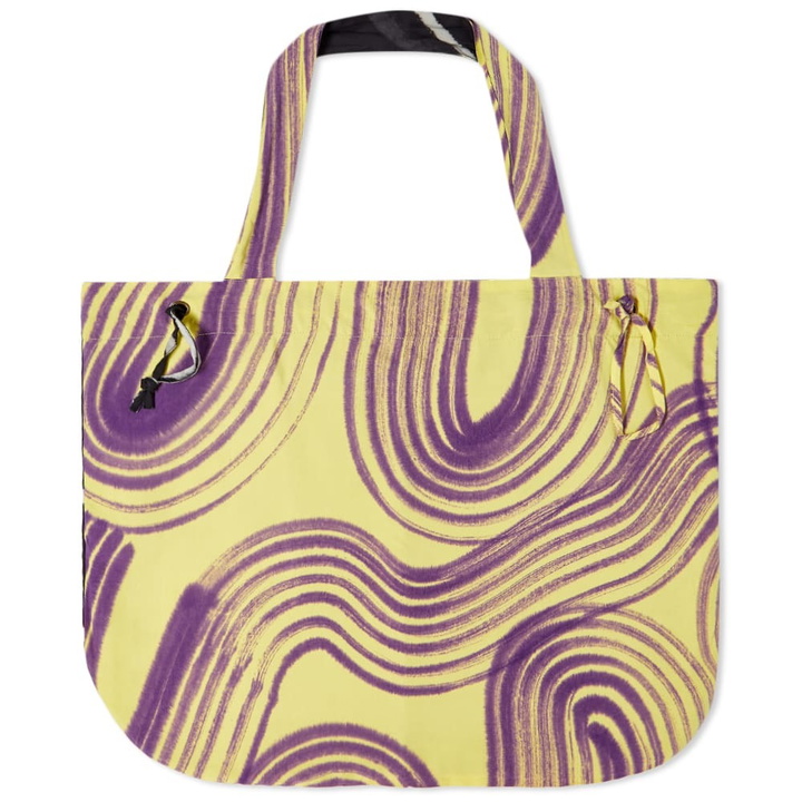 Photo: Suku Utopia Mixed Print Beach Bag