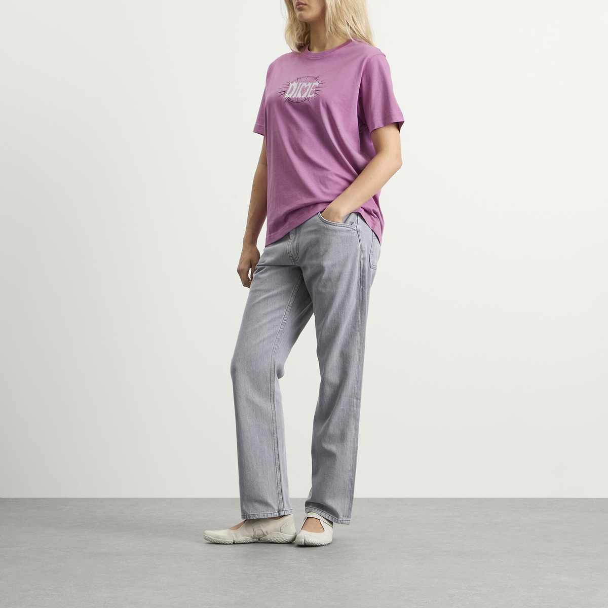 Dime Women's Holy T-Shirt in Lilac
