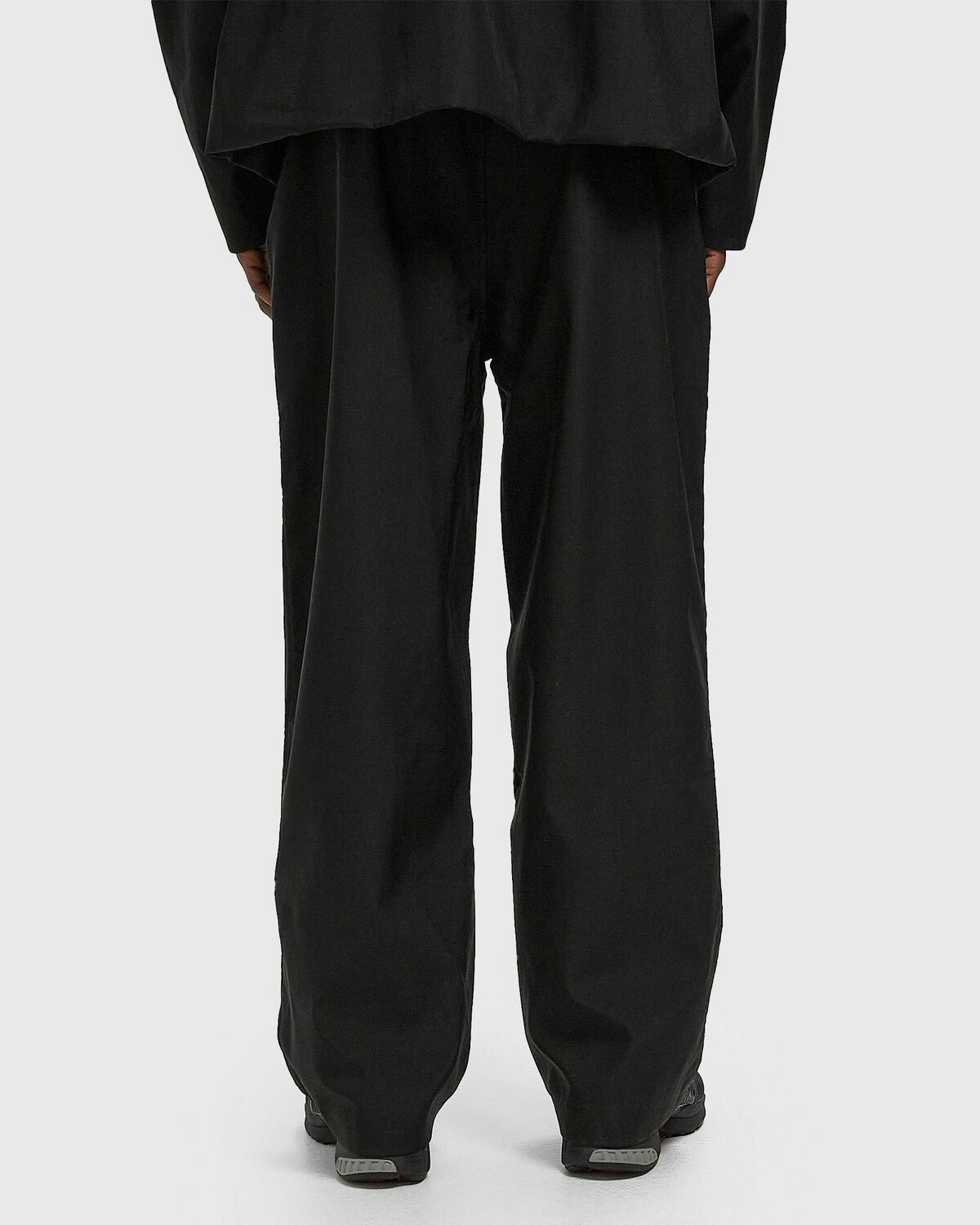 Rough. SIGNATURE RAIN PANTS Black Mens Casual Pant