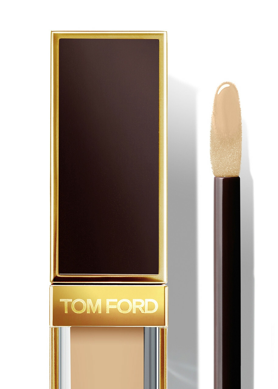 Popular Tom Ford Shade and illuminate concealer 2W1 Taupe