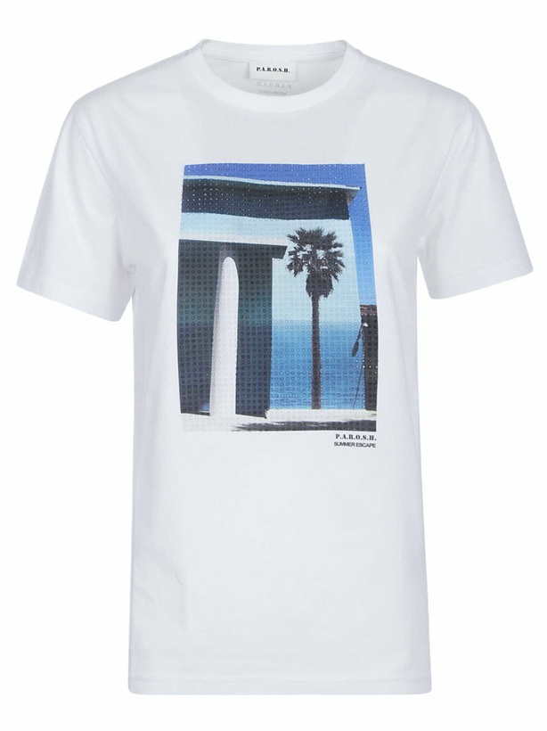 Photo: Parosh Cowall T-shirt