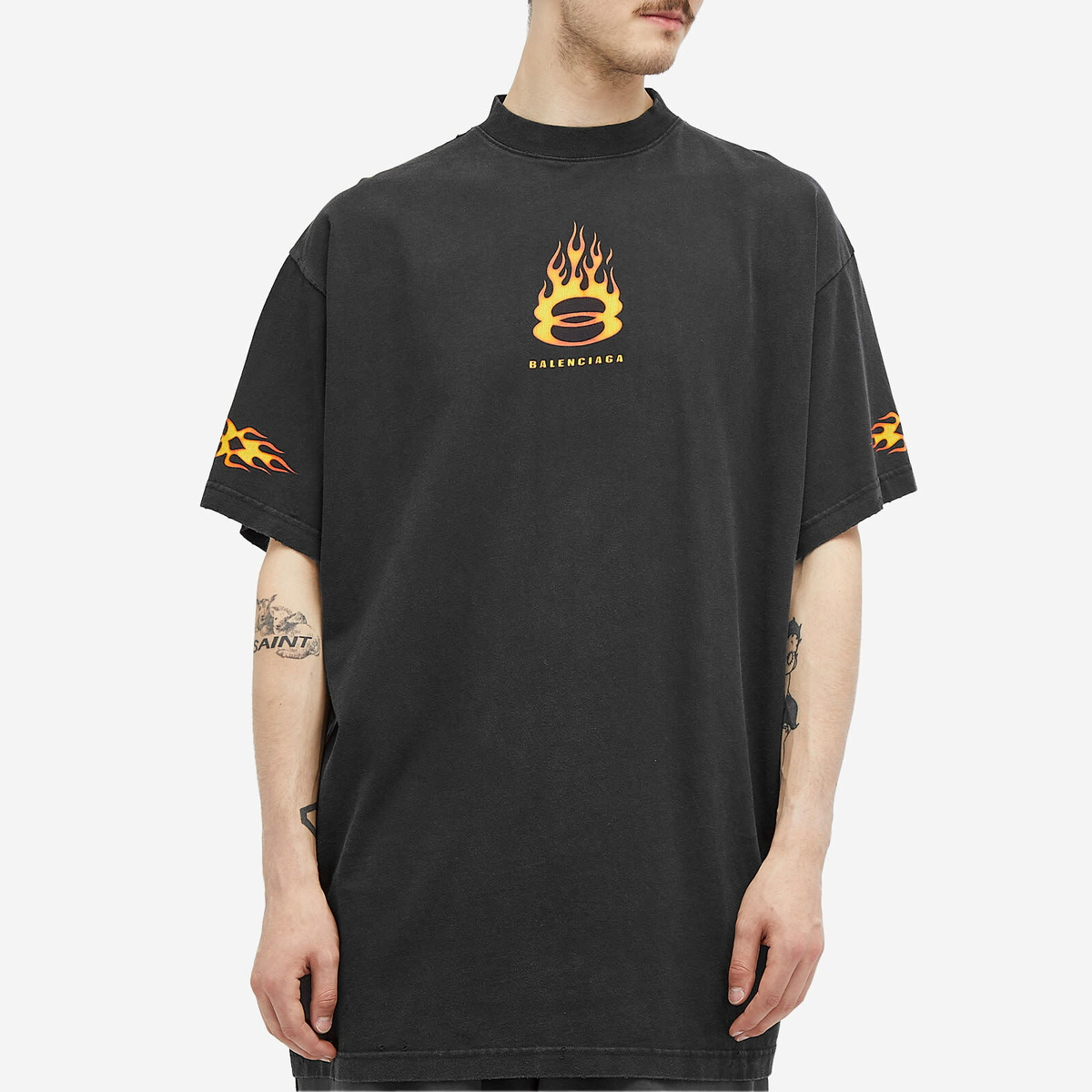 関税込【BALENCIAGA】Flame Short Sleeve T Shirt Wash Black Balenciaga Men's Flame Short Sleeve T Shirt in Washed Out