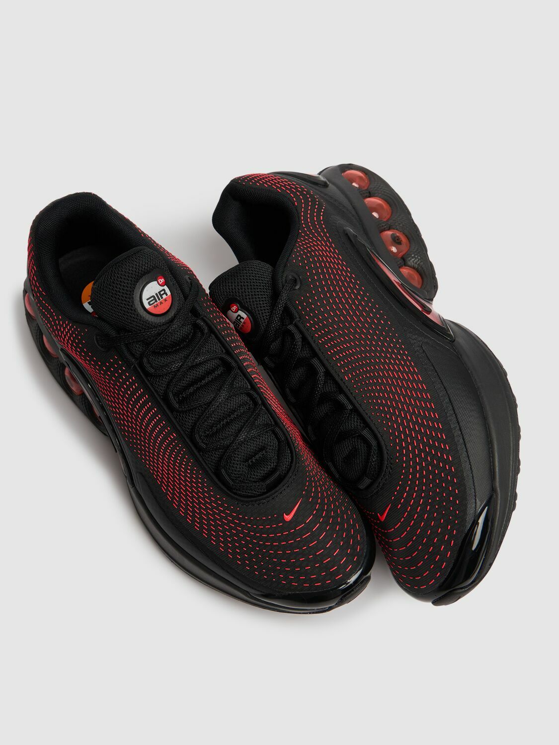 Nike Air Max DN ES ブラック/レッド NIKE Air Max Dn Es Sneakers Nike
